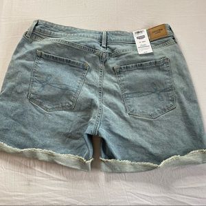 Denizen Levi's Denim Mid Rise 5" Shorts